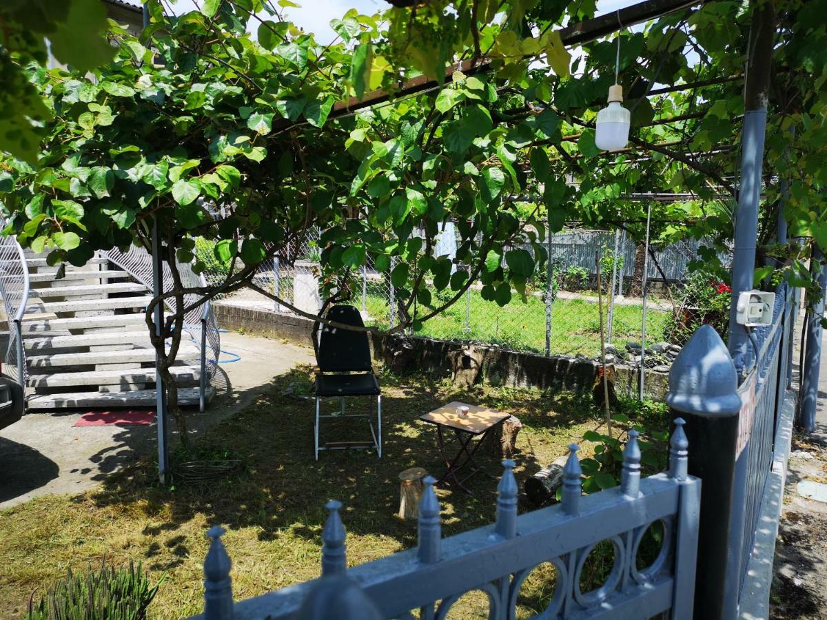 Shorena'S House Sugdidi Exterior foto